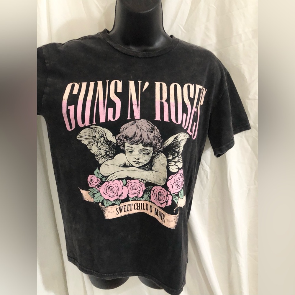 Guns n Roses pink roses cherub angel print black washed cotton tshirt size M NEW